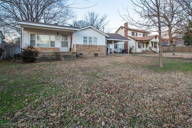 view of front of house with covered porch