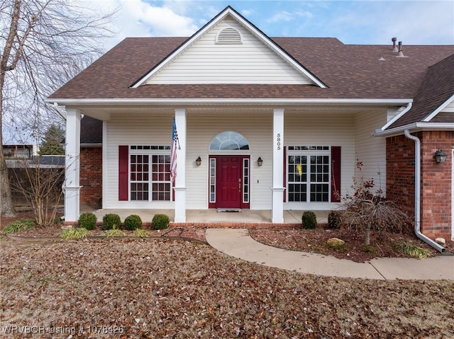 view of front facade featuring a porch