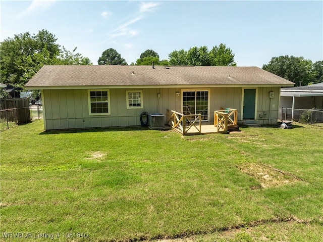 101 S 42nd St, Van Buren, AR 72956 - rear view of house featuring board and batten siding and a shingled roof
