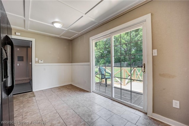 101 S 42nd St, Van Buren, AR 72956 - empty room featuring tile patterned flooring and wainscoting