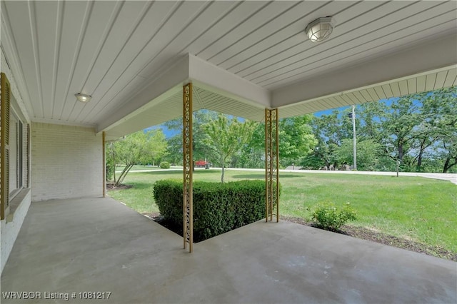 5901 Cliff Dr, Fort Smith, AR 72903 - view of patio / terrace