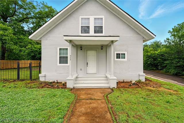 925 Cedar St, Van Buren, AR 72956 - view of front of house with stucco siding