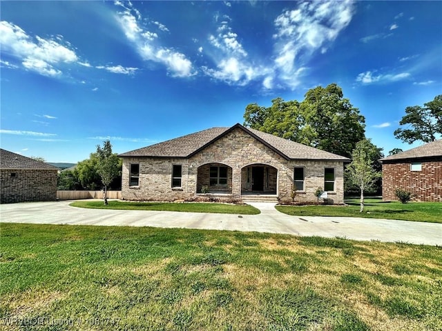 2060 W Breckenridge St, Sallisaw, OK 74955 - view of french country home
