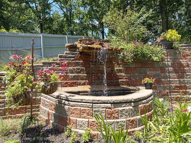 9301 Canopy Oaks Dr, Fort Smith, AR 72903 - exterior view