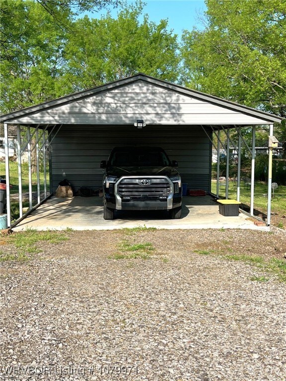 222 E Russell St, Huntington, AR 72940 - photo 15