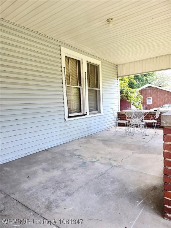 313 W Main St, Paris, AR 72855 - photo 2