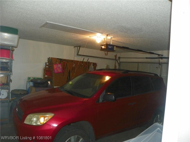 306 Crestview Dr, Van Buren, AR 72956 - garage with a garage door opener