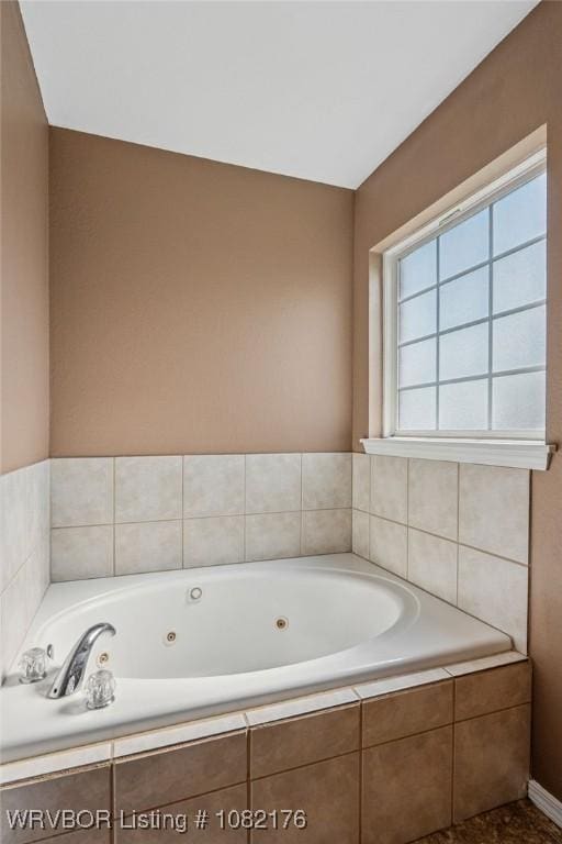 3707 Princeton Ct, Van Buren, AR 72956 - bathroom with a jetted tub