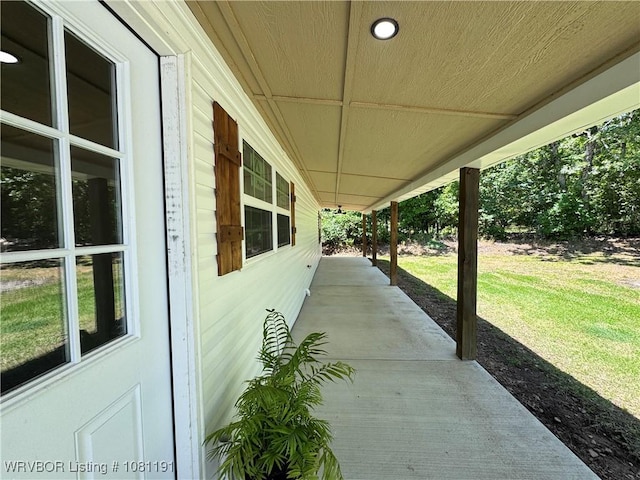 469497 975th Rd, Sallisaw, OK 74955 - view of patio