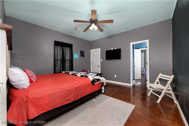 bedroom featuring ceiling fan
