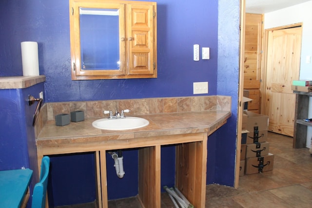 bathroom with sink