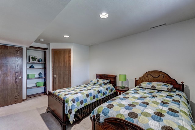 bedroom featuring carpet floors