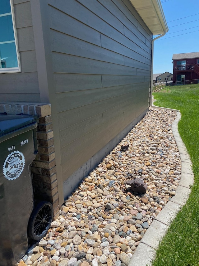 1013 Gladys St, Rapid City, SD 57701 - view of side of home