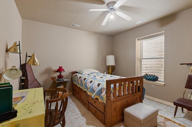 bedroom featuring ceiling fan