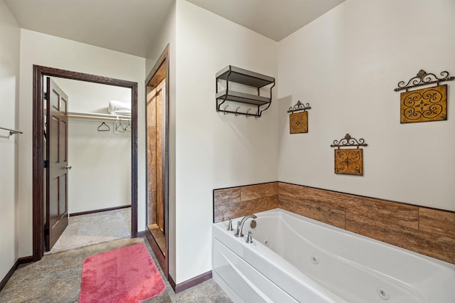 bathroom featuring a washtub