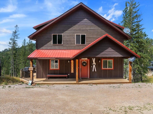 view of front of house featuring covered porch