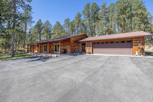 view of front of home featuring a garage