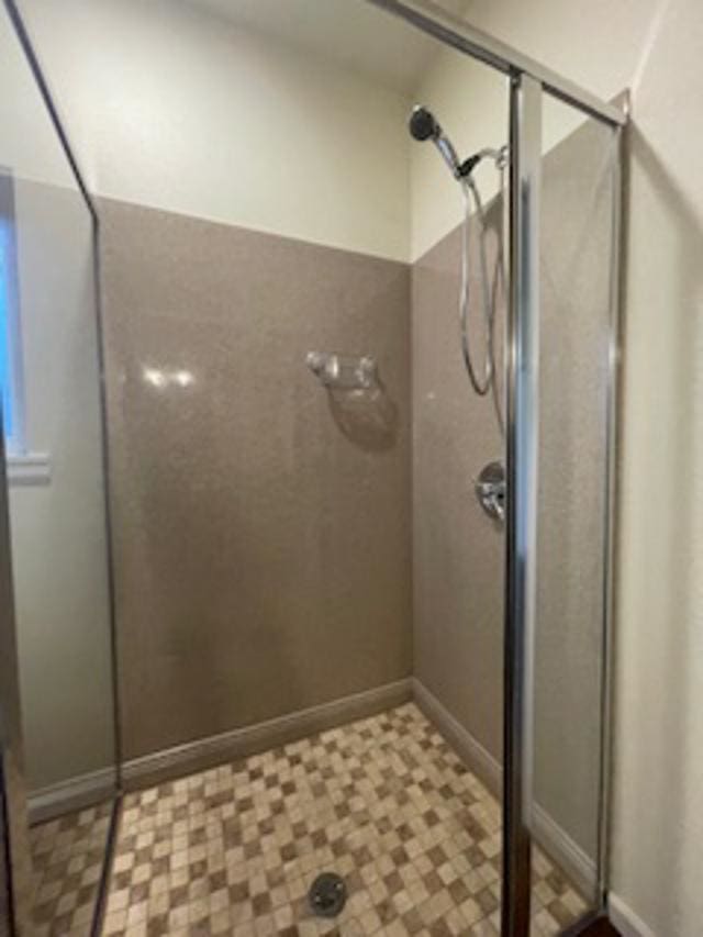 bathroom featuring a shower