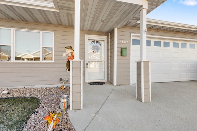 property entrance featuring a garage