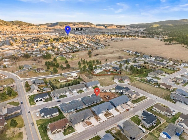 bird's eye view featuring a mountain view