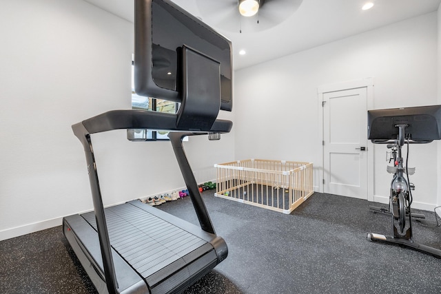 workout room with ceiling fan