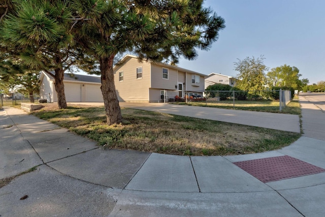 view of front of house featuring a garage