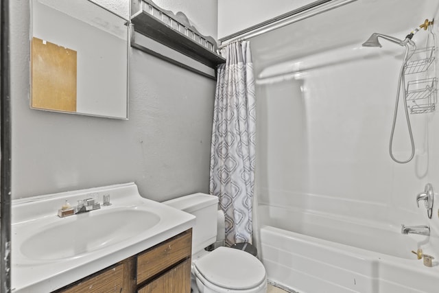 full bathroom featuring toilet, vanity, and shower / bath combo