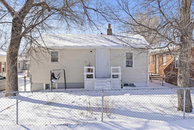 825 Holcomb Ave, Rapid City SD, 57701, 3 bedrooms, 2 baths house for sale