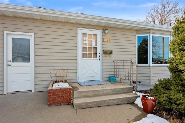 view of property entrance