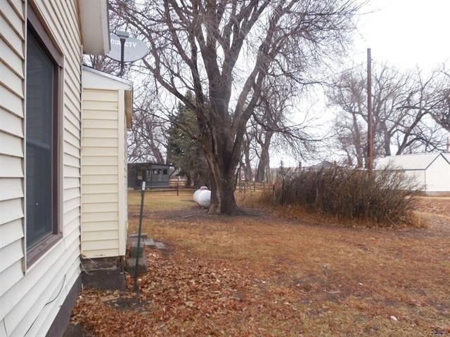 23508 Main St, Caputa, SD 57725 - view of yard