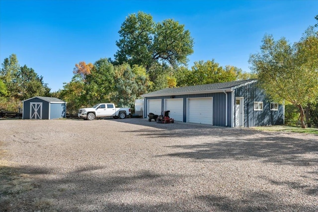 view of detached garage