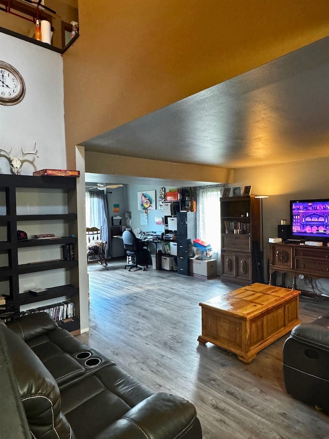 16A Statesboro Dr, Belle Fourche, SD 57717 - living area featuring wood finished floors and a desk