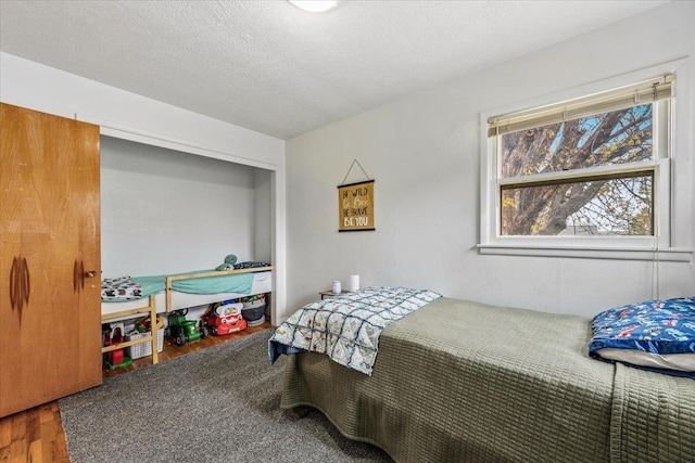 2042 12th Ave, Belle Fourche, SD 57717 - bedroom featuring wood finished floors