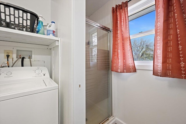2042 12th Ave, Belle Fourche, SD 57717 - laundry area with washer / clothes dryer and laundry area