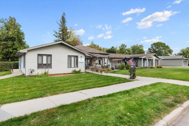 1542 Davenport St, Sturgis, SD 57785 - ranch-style house with a front yard