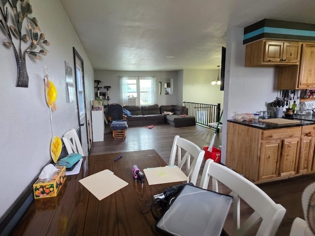 1304 River View Cir, Belle Fourche, SD 57717 - dining room featuring dark wood finished floors