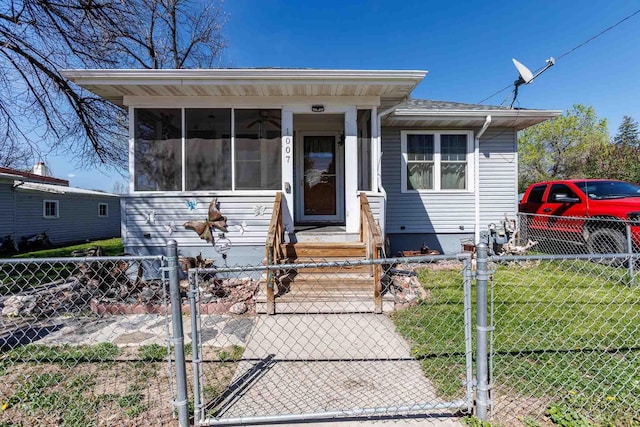 1007 Elkhorn St, Belle Fourche, SD 57717 - view of front of property featuring a gate