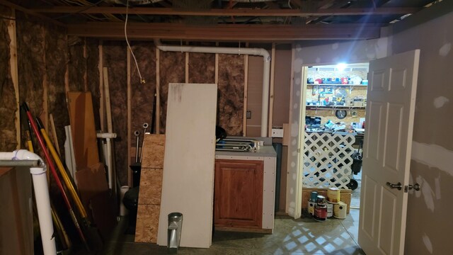 102 10th Ave, Belle Fourche, SD 57717 - view of unfinished basement