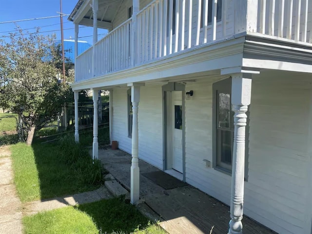 1231/2 Stone St, Lead, SD 57754 - view of side of home featuring a balcony