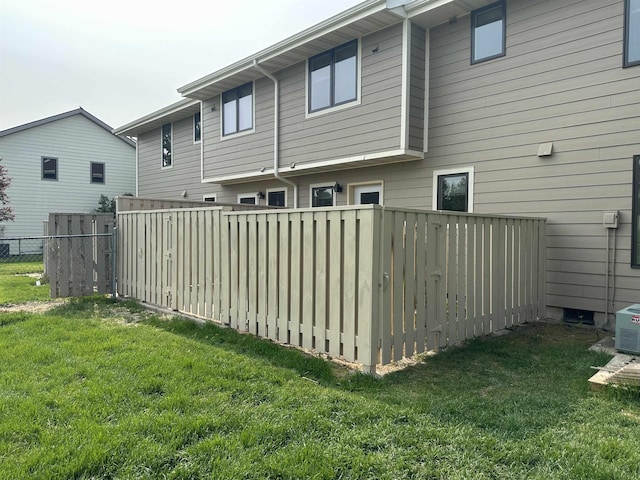 13B Statesboro Dr, Belle Fourche, SD 57717 - view of rear view of house