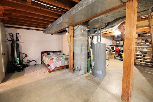 1033 Boulevard St, Sturgis, SD 57785 - unfinished below grade area featuring water heater