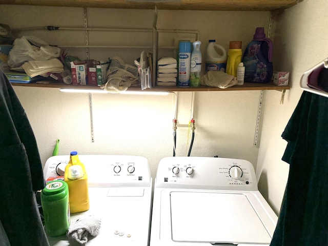 403 Mcquillan Ave, Lead, SD 57754 - laundry room with independent washer and dryer