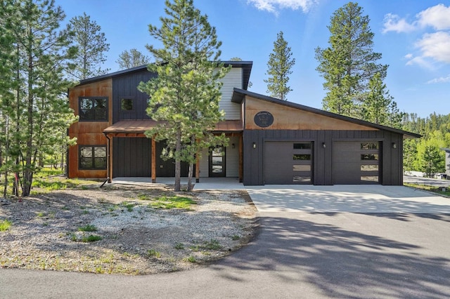 21332 Trailside Rd, Lead, SD 57754 - view of front of property with an attached garage and concrete driveway