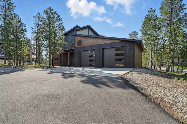 21332 Trailside Rd, Lead, SD 57754 - view of property exterior with driveway