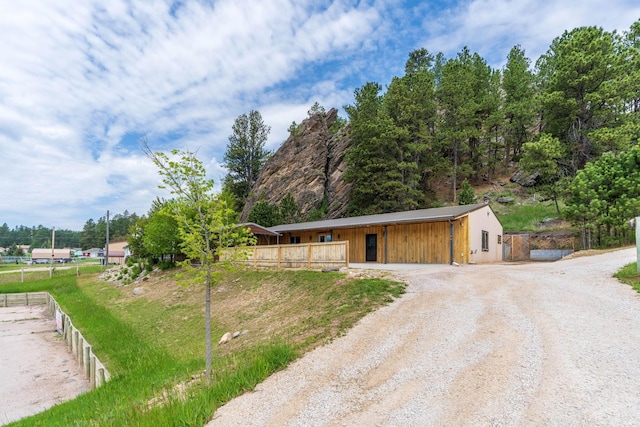 627 W Mt Rushmore Rd, Custer, SD 57730 - view of front facade featuring driveway
