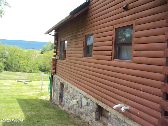 70 Berry Ln, Mill Hall, PA 17751 - view of side of property featuring a yard