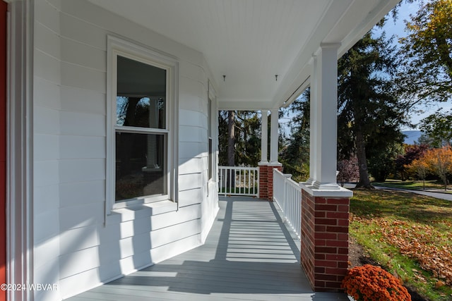 exterior space with a porch