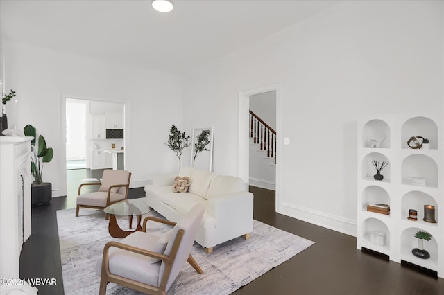 living room with built in shelves