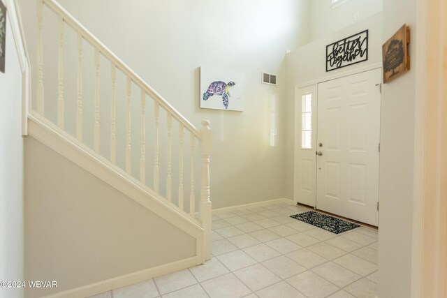 view of tiled entryway