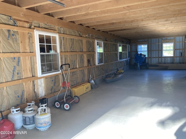 misc room featuring concrete flooring